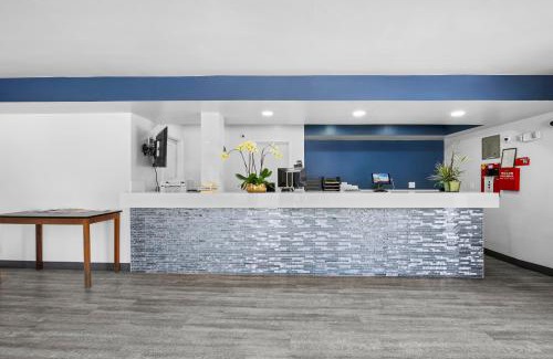 Lamanda Park Hotel | Hyland Inn near Pasadena Civic Center