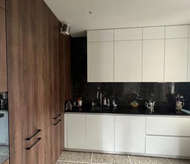Blatin House | HYPER CENTRE ,jolie chambre climatisée avec PARKING SECURISE gratuit