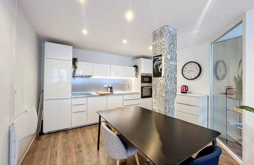 Quartier Hyper-Centre Apartment | Hypercentre, Agréable T2 Style Loft , Fibre