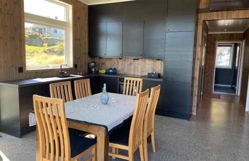 Bamble House | Hytte med sjøutsikt