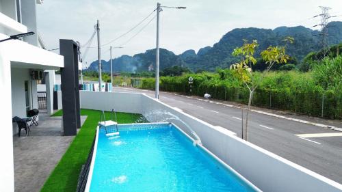 Taman Rapat Damai House | i Homes Villa 3 Nearby Sunway - Swimming Pool and Karaoke