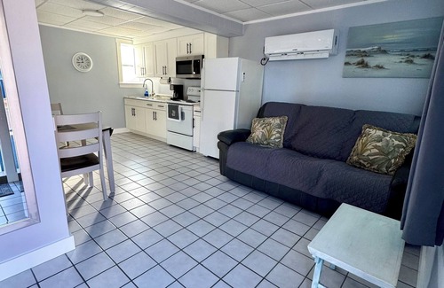 Pass-a-Grille Condo | I minute walk to Beach. Rated #1 Best location in Florida/Pets welcome with fee