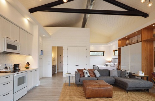 Buda Apartment | i stayed at 311 b . . . designer guest studio in tranquil residential setting