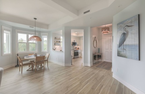 Sanctuary House | Ibis at the sanctuary A302