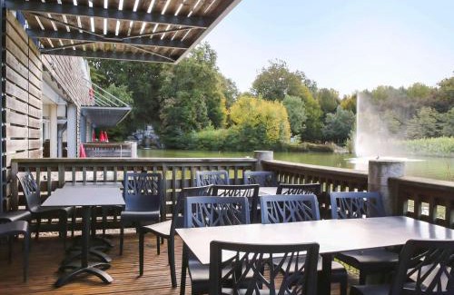Jasseron Hotel | ibis Bourg Jasseron/Teyssonge