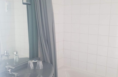 Hennebont Hotel | ibis Budget Lorient Hennebont
