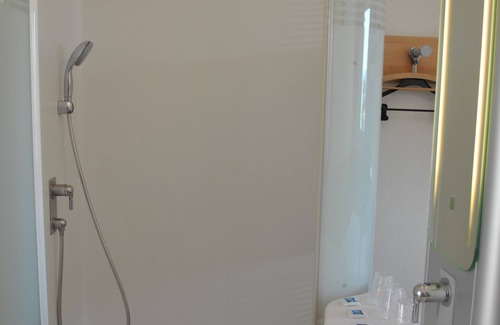 Le Pouzin Hotel | ibis budget Loriol le Pouzin