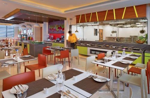 Navalur Hotel | ibis Chennai Sipcot - An Accor Brand