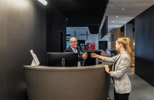 Lichtenbroich Hotel | ibis Duesseldorf Airport