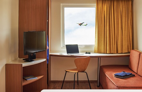 Apodaca Hotel | ibis Monterrey Aeropuerto