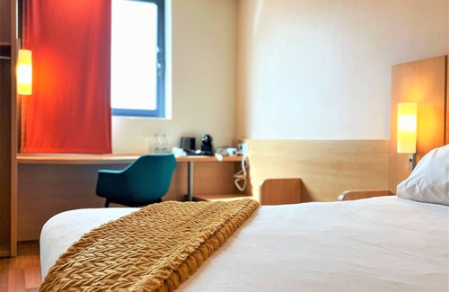 Santa Maria da Feira Hotel | ibis Porto Sul Europarque