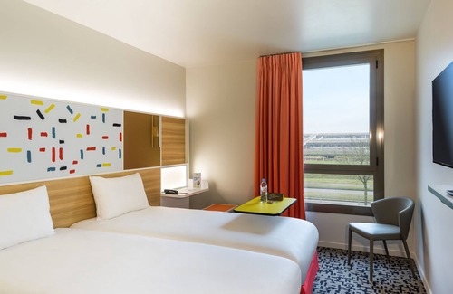 Guyancourt Hotel | ibis Styles Guyancourt Versailles