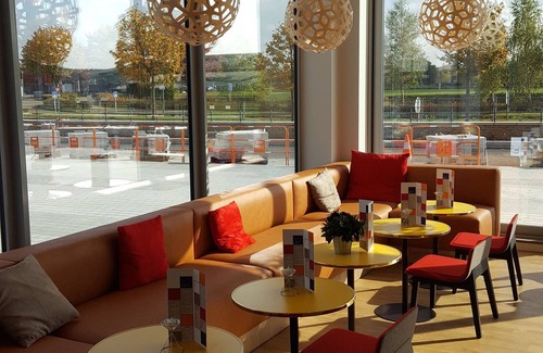 Guyancourt Hotel | ibis Styles Guyancourt Versailles