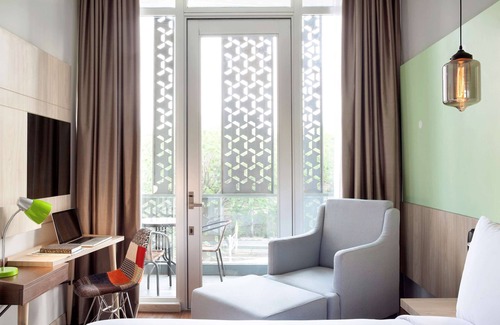 Tanjung Priok Hotel | Ibis Styles Jakarta Sunter