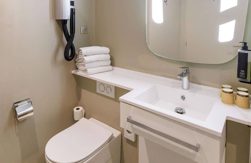 Valence Hotel | ibis Valence Sud
