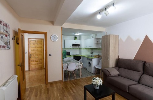 Formigal Apartment | IBON - sencillo y con wifi BY PIRINEOS360
