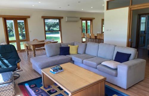 Musselroe Bay Hotel | Icena Accommodation