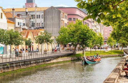 Aveiro Apartment | Iconic White Loft - Avenida