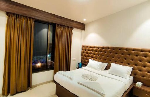 Kadadhe House | Icy Villa Lonavala - 4BHK Villa With Pool and Mountain View