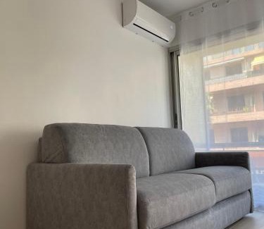 Mediterranee Apartment | Idéalement situé, vue mer & Parking privée gratuit