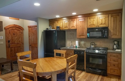 Tamarack Resort Cottage | Ideal 2 BR Cottage | Ski in/Ski Out | Golden Bar