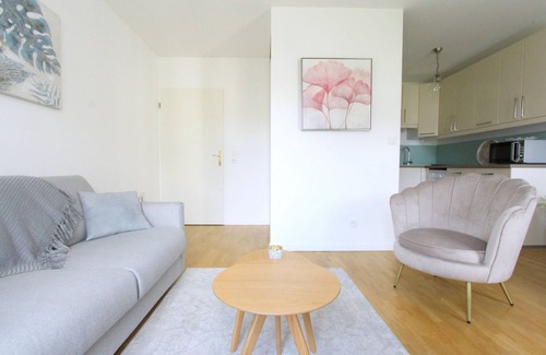 Serris Apartment | Ideal apartment for 6 travelers Val d'Europe Disneyland BOURBON3