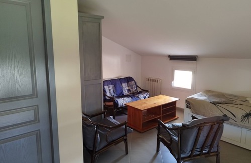 Sainte-Eulalie Apartment | Ideal apartment near Bordeaux and amenities (shopping center, restaurants, cinema)