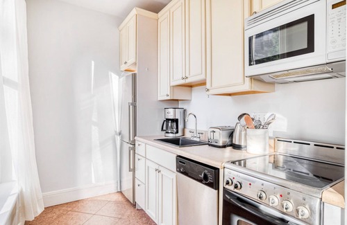 Back Bay West Apartment | Ideal Back Bay Studio, steps from Newbury & T, by Blueground