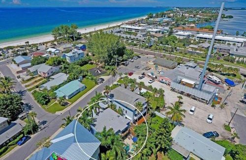 Bradenton Beach House | Ideal beach hideaway pool condo located between the island marina and beach