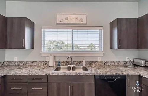 Rexburg Apartment | Ideal family stay, full kitchen, near Yellowstone