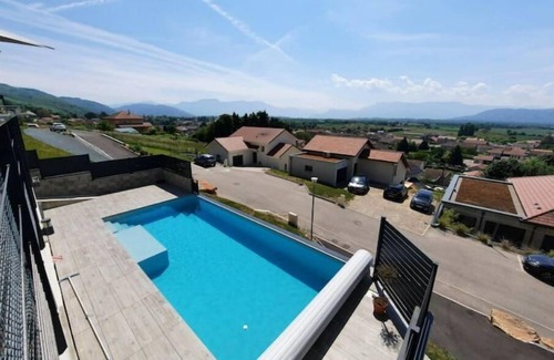 Colombe House | Ideal for family BB, pool, lake, mountain views