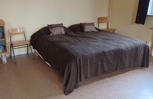 Gardsjo Apartment | Ideal for groups and families! Staying in a school next to the forest