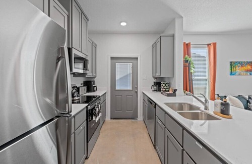 Temple House | Ideal for long-term stays-available for 14 days and Beyond.