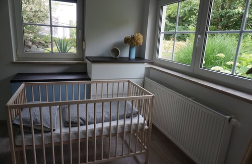 Eckersmuhlen Apartment | Ideal location near the lake, right next to the Nuremberg exhibition center, quiet and idyllic