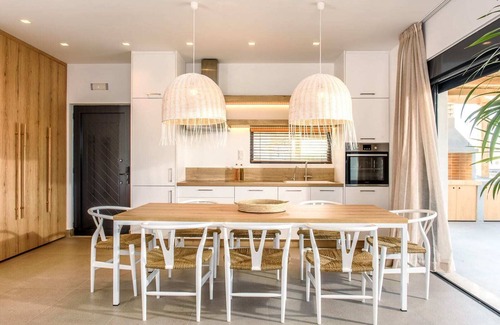 Sissi Villa | Ideal Modern Villa With Refreshing Pool