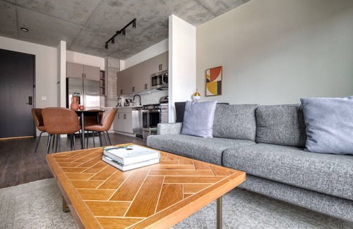 Killgubbin Apartment | Ideal River North 1BR w/River North 1BR w/Pool, nr Riverwalk & L, by Blueground