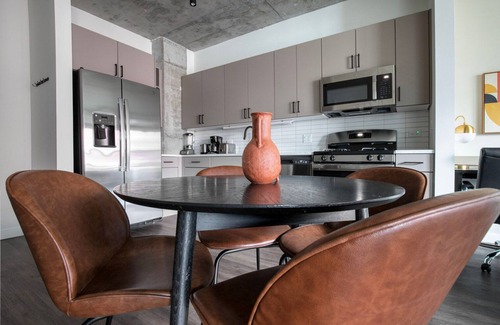 Killgubbin Apartment | Ideal River North 1BR w/River North 1BR w/Pool, nr Riverwalk & L, by Blueground