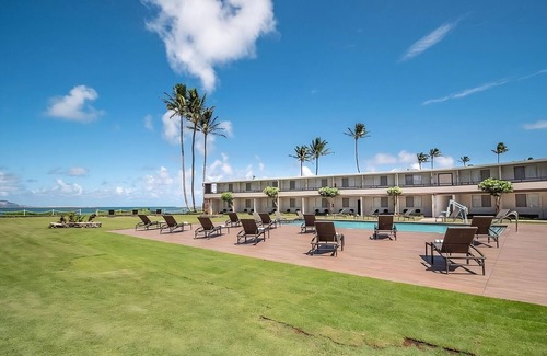 Kahului House | Ideal Spot! Pet-Friendly, Close to Kanaha Pond Wildlife Sanctuary