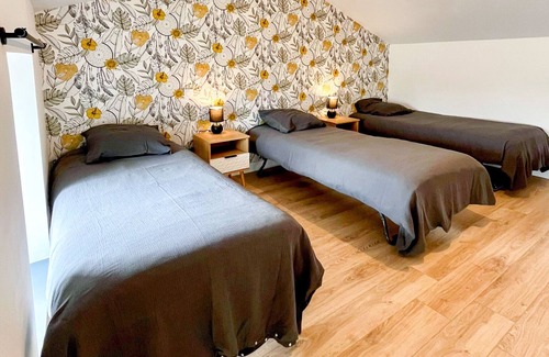 La Verrie Apartment | Ideal T3 Duplex Plein Centre - 8 min du Puy du Fou