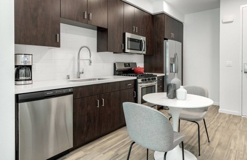 Westchester Apartment | Ideal Westchester 1BR w/ Pool, Gym, nr. beach & LAX, by Blueground