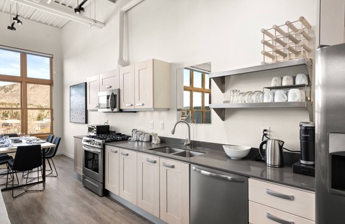 Basalt Condo | Ideally located, well equipped condo in Basalt's Willits town center.