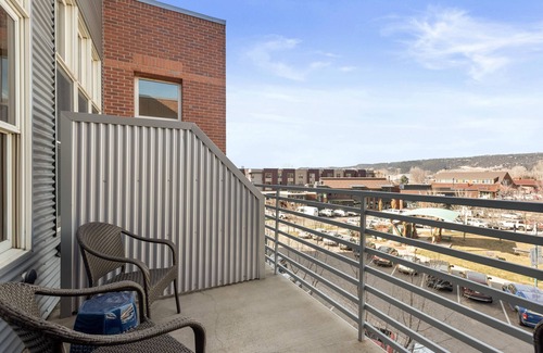 Basalt Condo | Ideally located, well equipped condo in Basalt's Willits town center.