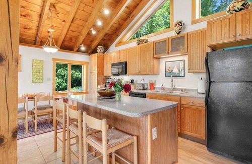 West Bath Cottage | Idle Ours Cottage: Waterfront in Maine