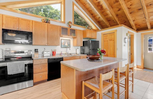 West Bath Cottage | Idle Ours Cottage: Waterfront in Maine