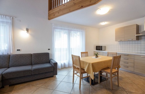 San Martino in Badia Apartment | Idyllic Apartment "Kronplatz" with Balcony, Garden and Wi-Fi