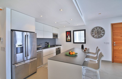 Cole Bay Apartment | Idyllic apartment of 160m², breathtaking views of the Simpson Bay lagoon