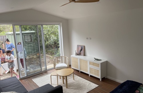 Silverleaves House | Idyllic Beachhouse Pet Friendly - Up to 12 guests