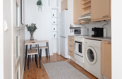 Ullanlinna Apartment | Idyllic bright apartment in Helsinki city