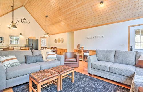 Bryson City House | Idyllic Creekside Bryson City Gem with Fire Pit!