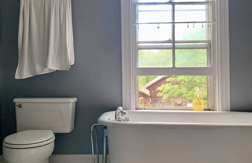 Garrison Other | Idyllic farmhouse retreat in lower Hudson Valley, hiking trails steps away!
